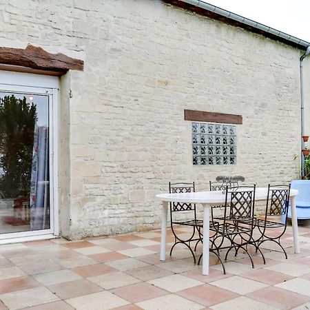 Isida, Maison Spacieuse Avec Terrasse Et Stationnement Caen Exterior foto