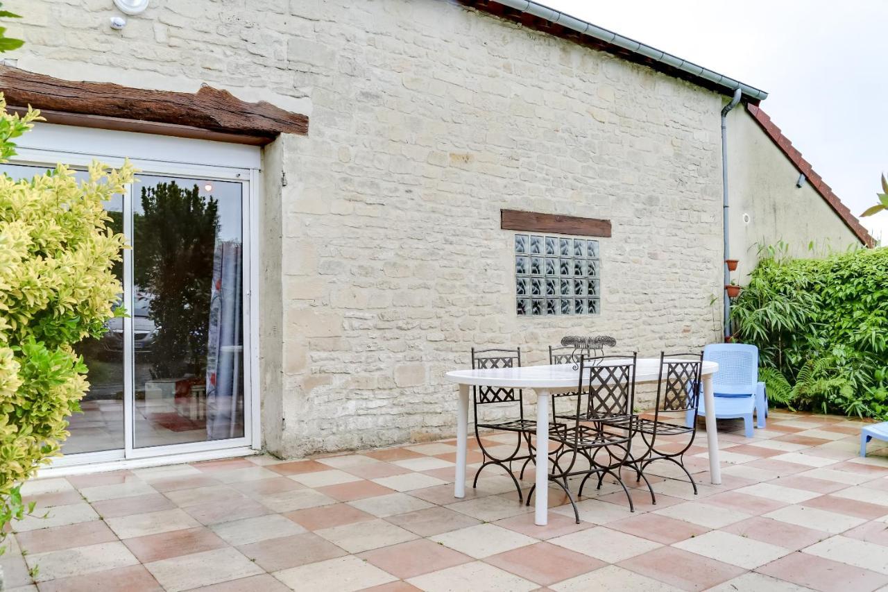 Isida, Maison Spacieuse Avec Terrasse Et Stationnement Caen Exterior foto